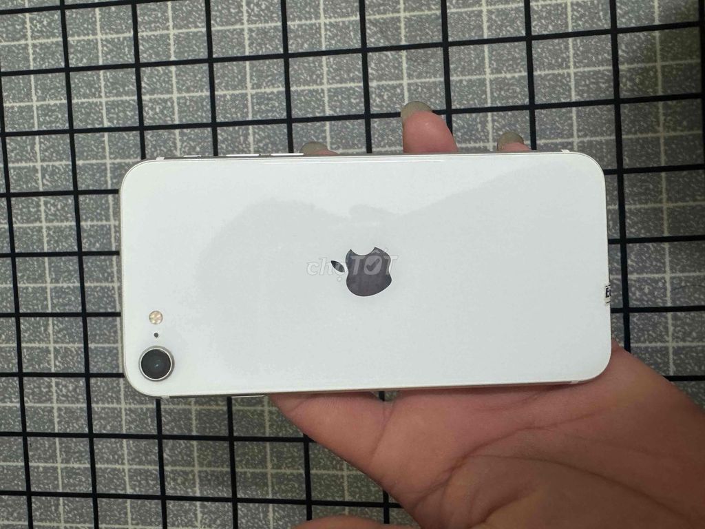 Apple iPhone SE 2 64GB Trắng. Mua bán Điện thoại tại Quận 12 Tp Hồ Chí Minh được đăng bởi Văn Sĩ Nguyễn Đoàn hình 1