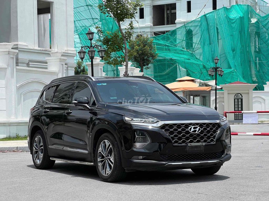 Hyundai Santa Fe 2019 2.2L AT 4WD - 90000 km. Mua bán Ô tô tại Quận Long Biên Hà Nội được đăng bởi Le hao hình 4