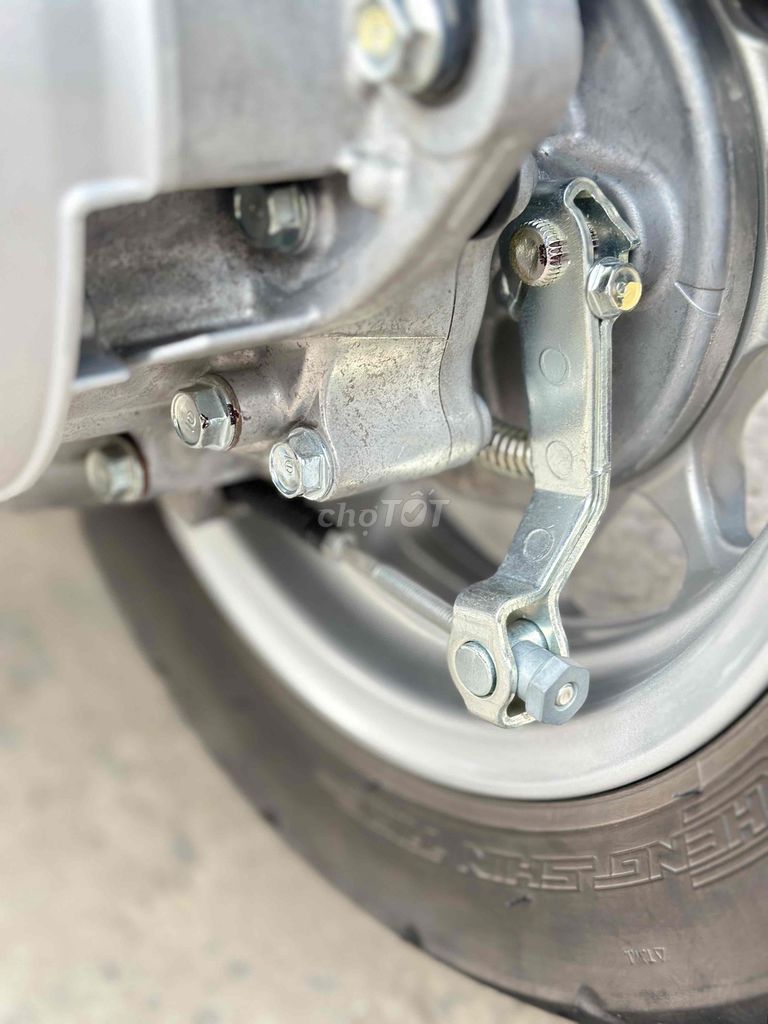 HONDA LEAD 125 4Val MẪU MỚI , XE CÒN ĐẸP VÀ MỚI 98. Mua bán Xe máy tại Thành phố Thủ Đức Tp Hồ Chí Minh được đăng bởi Xe máy Anh Thư hình 9