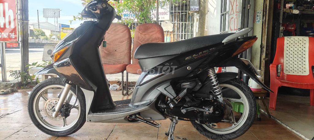 Xe zin đẹp như mới, máy êm ru không hú hí. Mua bán Xe máy tại Huyện Cái Bè Tiền Giang được đăng bởi Cái Bè Tiền Giang  hình 2