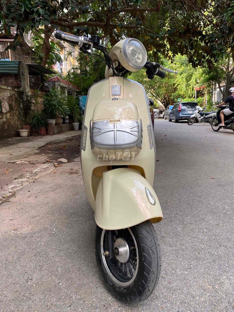 pass xe đạp như hình xe đưa đón con đi học. Mua bán Xe điện tại Huyện Gia Lâm Hà Nội được đăng bởi Đông hình 4