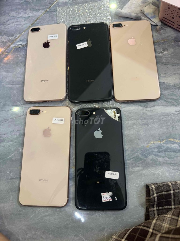 iPhone 8 Plus 64GB Vàng đồng, Đen màn hư. Mua bán Điện thoại tại Quận 4 Tp Hồ Chí Minh được đăng bởi Phan Pha hình 1