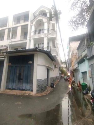 Rent · 6 bd · 100 м² · Quận Bình Thạnh, ул. Đường Ngô Tất Tố