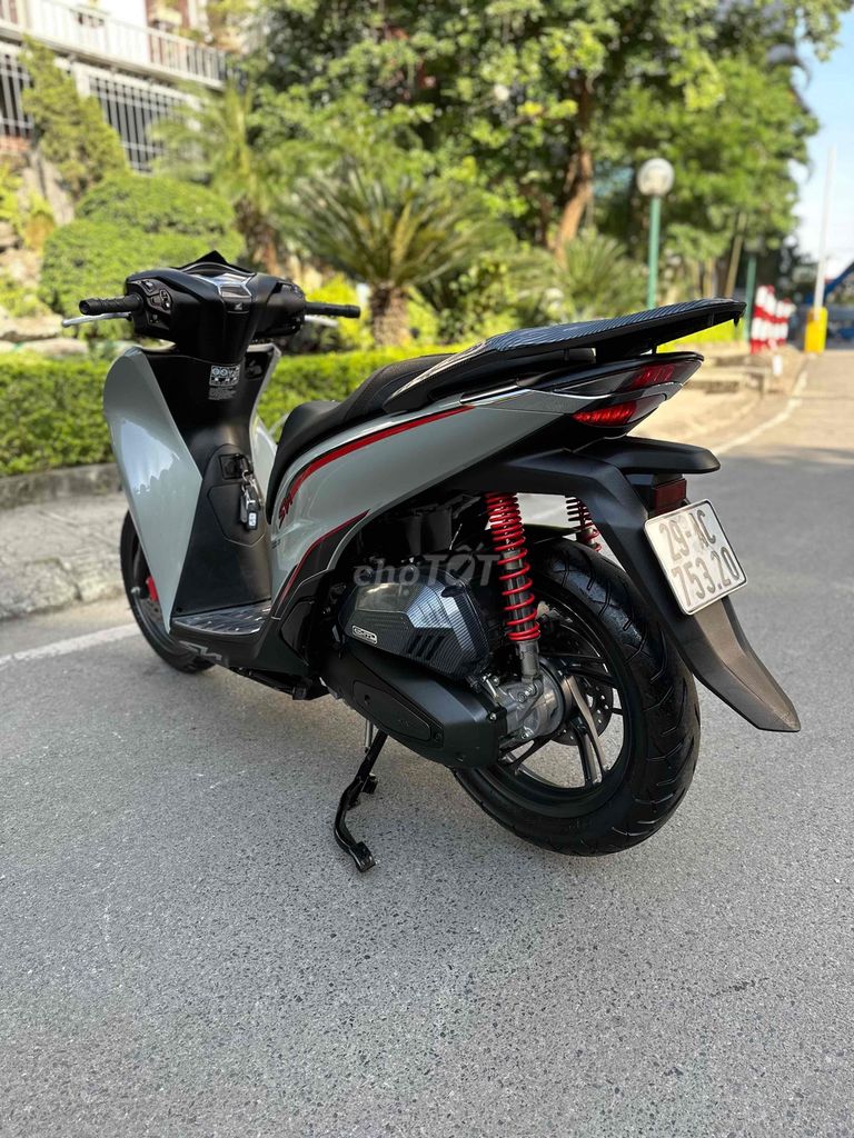Honda Sh Việt 2024!! 160cc phanh A.B.S Lướt/Mới. Mua bán Xe máy tại Quận Hoàng Mai Hà Nội được đăng bởi Xe Máy Quân Oanh  hình 7