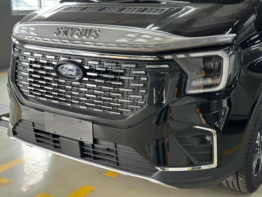 Ford Transit Limousine 10S mới 100% sẵn giao ngay. Mua bán Ô tô tại Quận 7 Tp Hồ Chí Minh được đăng bởi FORD chính hãng HCM  hình 8