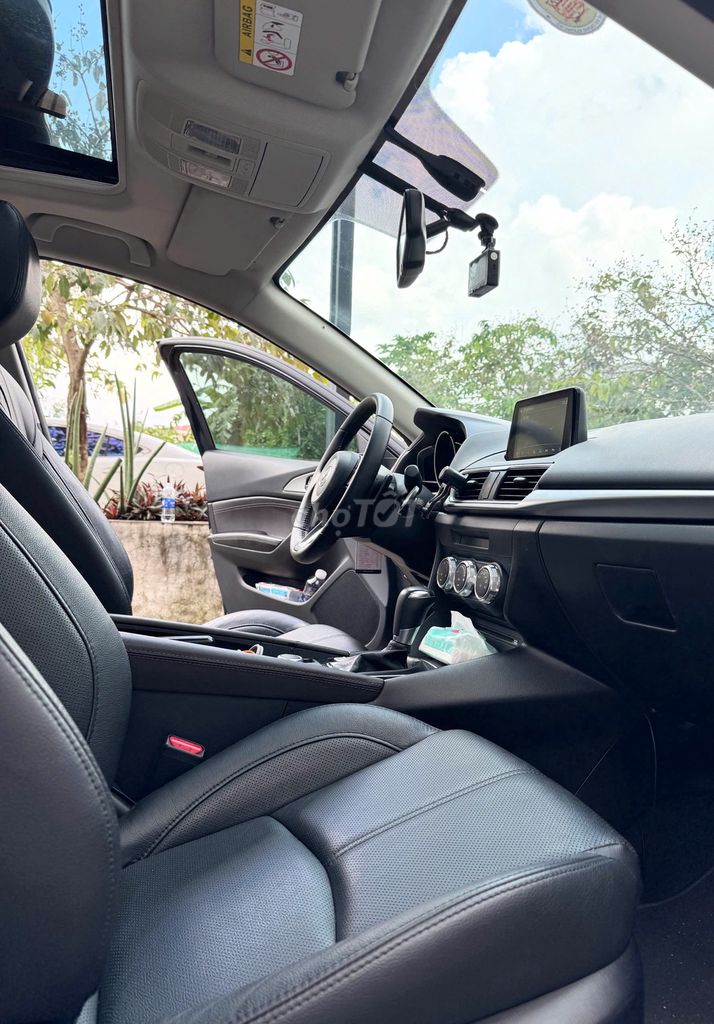 Mazda 3 2018 1.5 FL  Sedan rất mới 01 chủ 17.000km. Mua bán Ô tô tại Quận Gò Vấp Tp Hồ Chí Minh được đăng bởi Phan Trung Quân hình 15