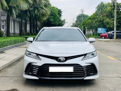 Toyota Camry 2.5Q 2021 -66000km. Mua bán Ô tô tại Thành phố Dĩ An Bình Dương được đăng bởi Siêu Thị Ô Tô Bình Dương 