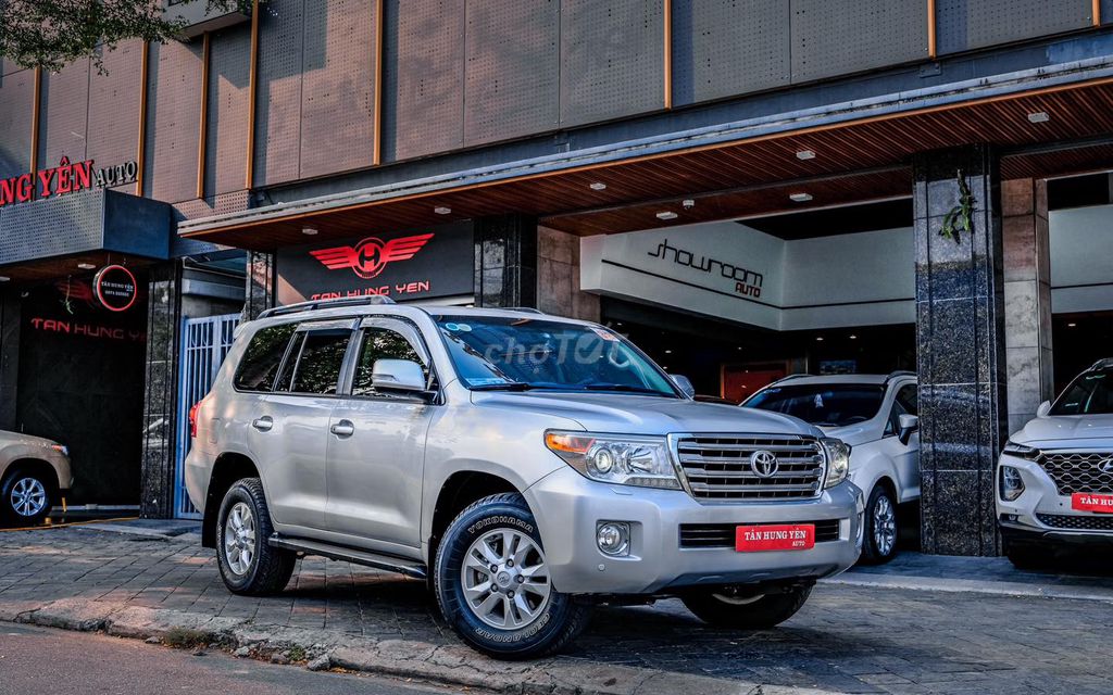 Đánh giá Toyota Land Cruiser 2014 SUV hạng sang chẳng ngán địa hình