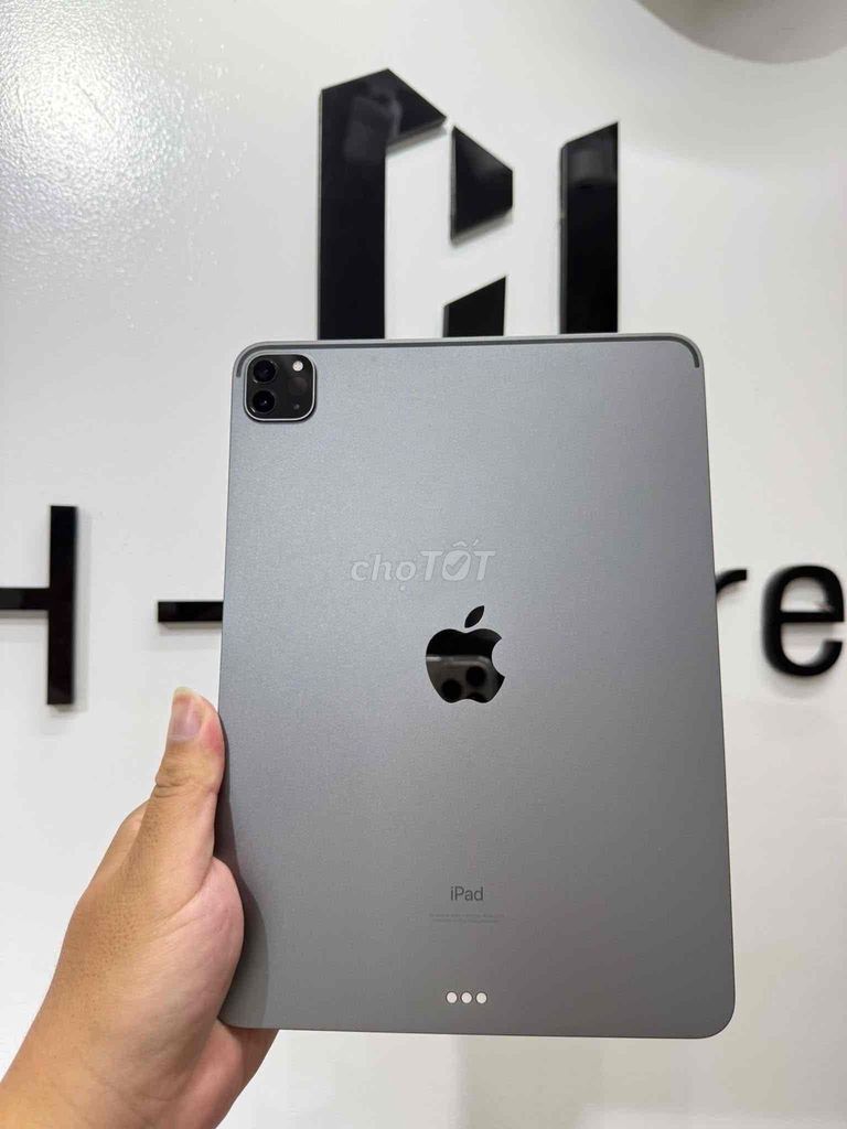 Apple iPad Pro M1 256GB Gray. Mua bán Máy tính bảng tại Quận Nam Từ Liêm Hà Nội được đăng bởi Nguyễn Minh Tân hình 1