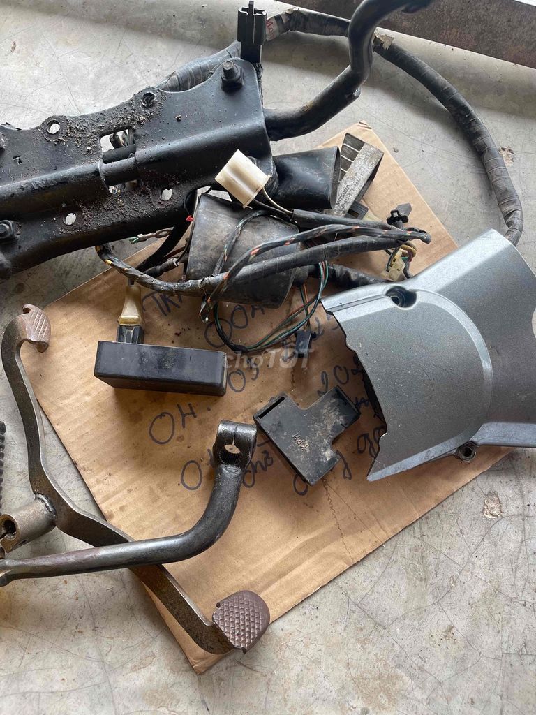 máy future neo. Mua bán Phụ tùng xe tại Huyện Năm Căn Cà Mau được đăng bởi Dương công bằng hình 4