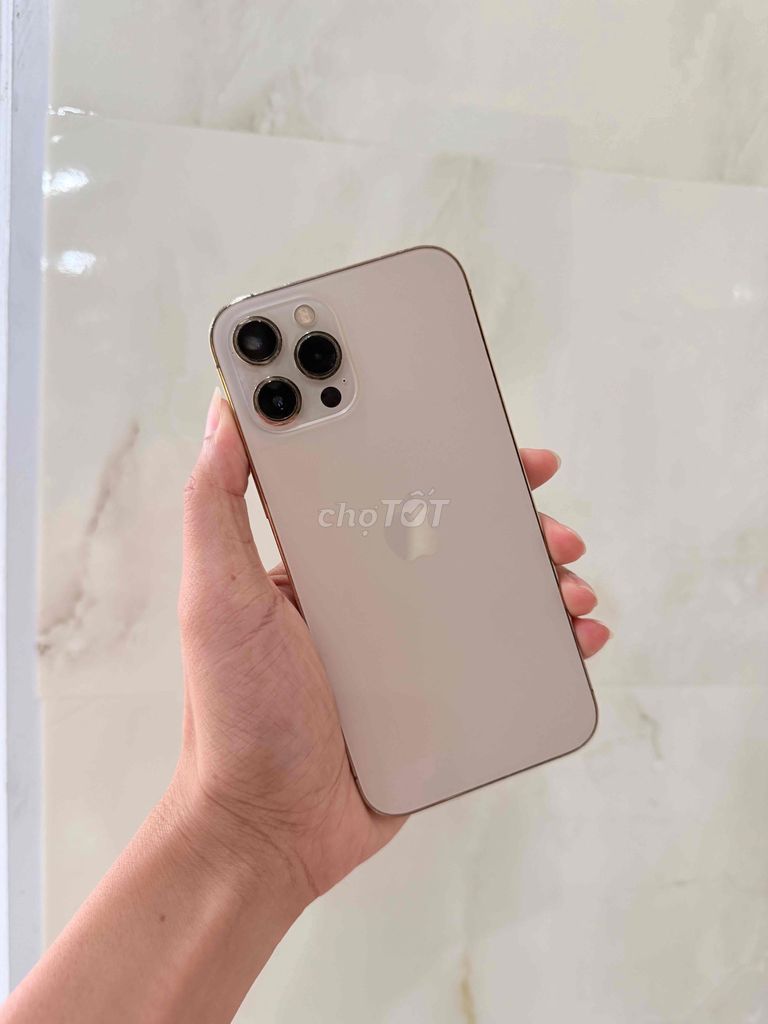 Apple iPhone 12 Pro Max 128GB Vàng. Mua bán Điện thoại tại Huyện Châu Đức Bà Rịa - Vũng Tàu được đăng bởi Lê Quang Sáng hình 1