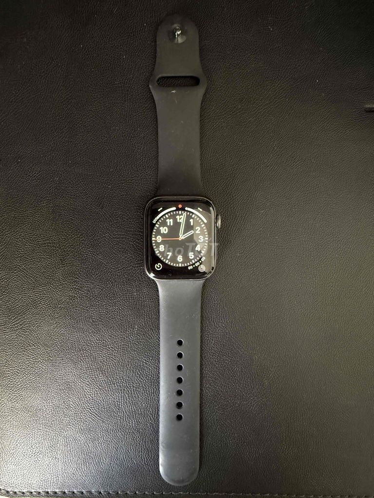 Apple Watch Series 4 Đen 44mm. Mua bán Thiết bị đeo thông minh tại Quận Hai Bà Trưng Hà Nội được đăng bởi Huy Nguyen hình 1