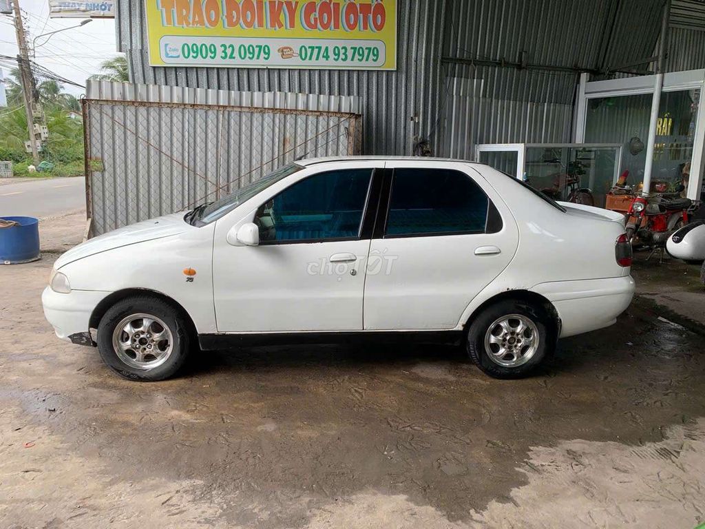 Fiat 2000 Số sàn 1.3L Trắng. Mua bán Ô tô tại Huyện Chợ Gạo Tiền Giang được đăng bởi Trần Huỳnh ÔtÔ cũ Tiền Giang hình 3