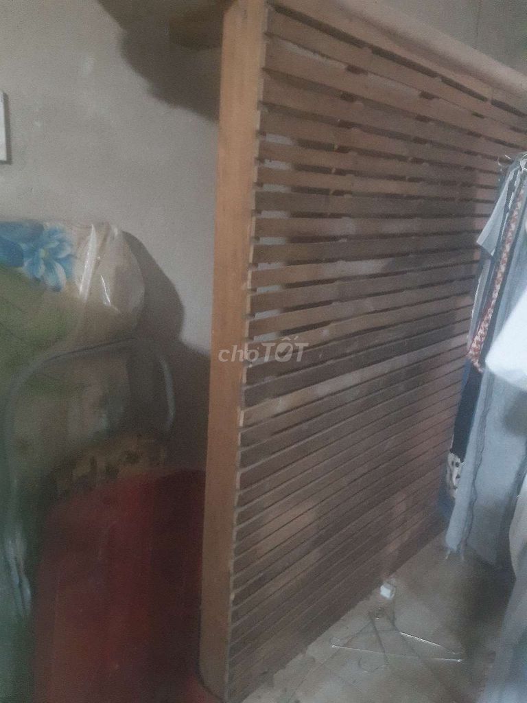 Giường gỗ 1m6x2m. Mua bán Giường, chăn ga gối nệm tại Huyện Hòa Vang Đà Nẵng được đăng bởi Đặng Gia hình 1