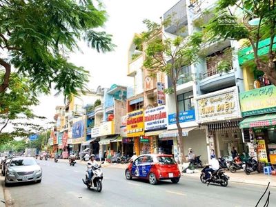 Bán nhà Mặt tiền Huỳnh Văn Bánh, P.11, DT 3,8x10m - 3 lầu - Giá 11 tỷ. Mua bán nhà ở tại Quận Phú Nhuận Tp Hồ Chí Minh được đăng bởi hồng minh trương