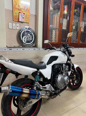 Honda CB400 Revo Fi 2008 Trắng. Mua bán Xe máy tại Quận Gò Vấp Tp Hồ Chí Minh được đăng bởi Minh Tùng