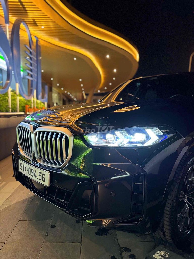 BMW X5 2023 xDrive40i M Sport - 11800 km. Mua bán Ô tô tại Quận 4 Tp Hồ Chí Minh được đăng bởi Bích hình 2