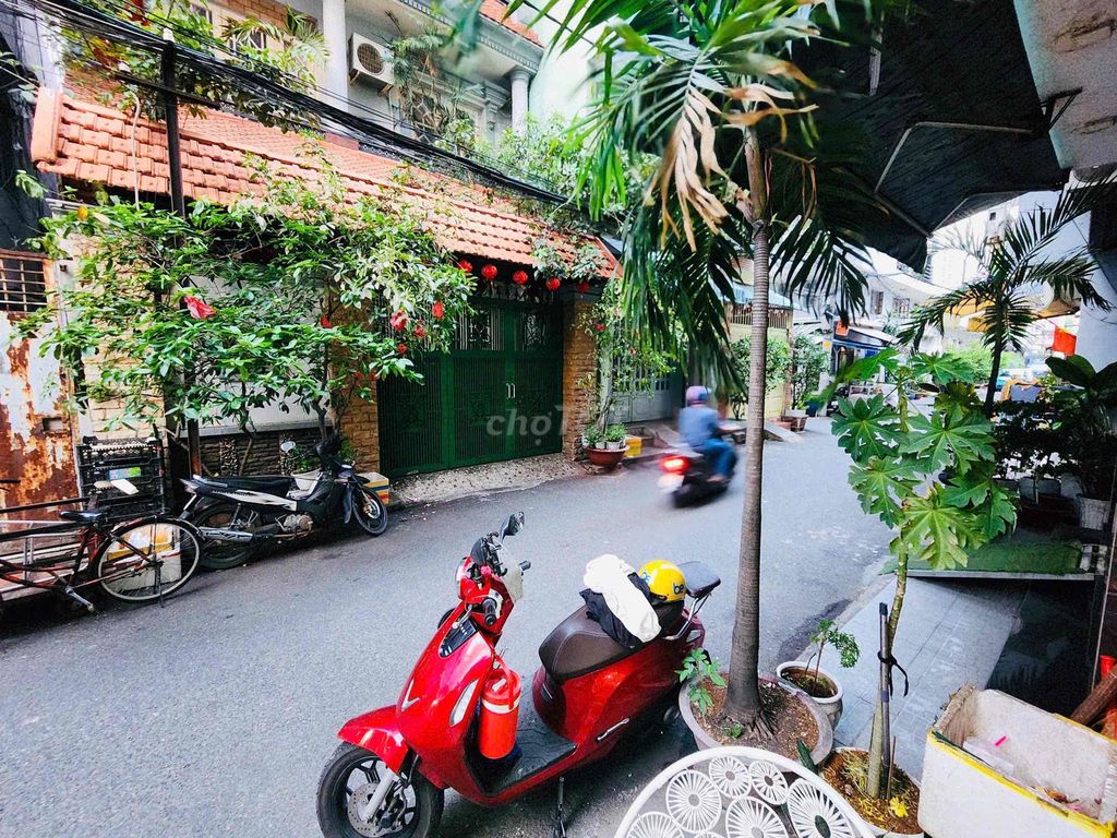 CĂN HỘ 2 PN NGAY MẶT TIỀN ĐƯỜNG THÀNH THÁI CÁCH HSU 100 M đi xe