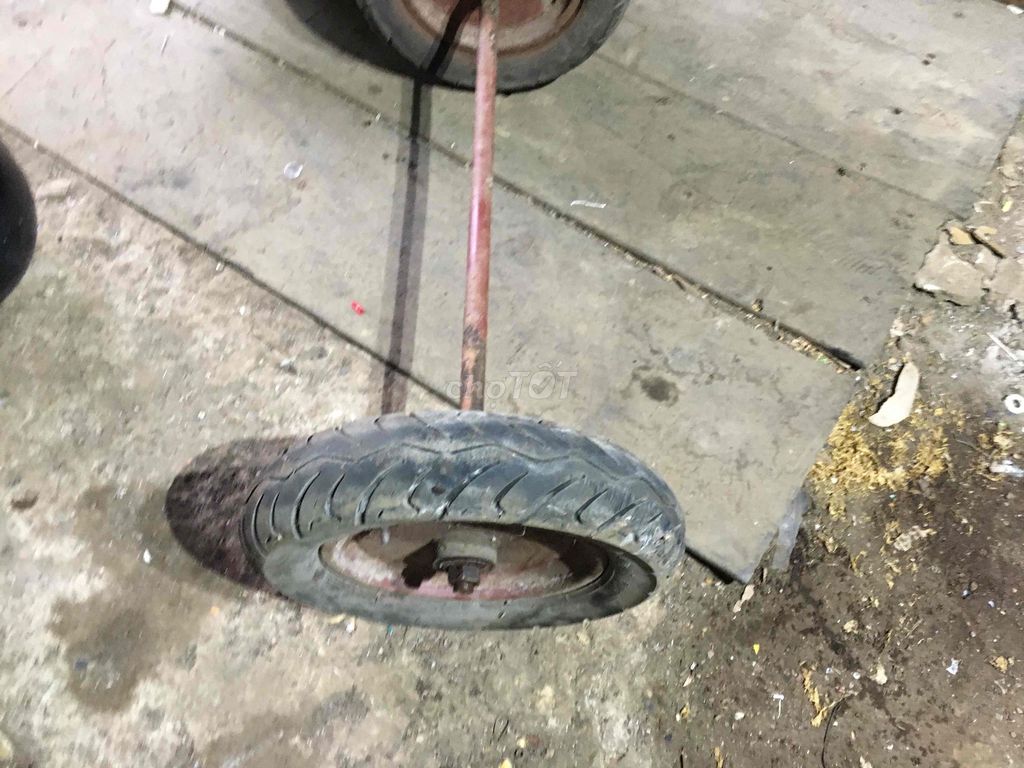 Trục bánh xe dk 40cm. Mua bán Phụ tùng xe tại Huyện Đông Anh Hà Nội được đăng bởi Mua bán  hình 5