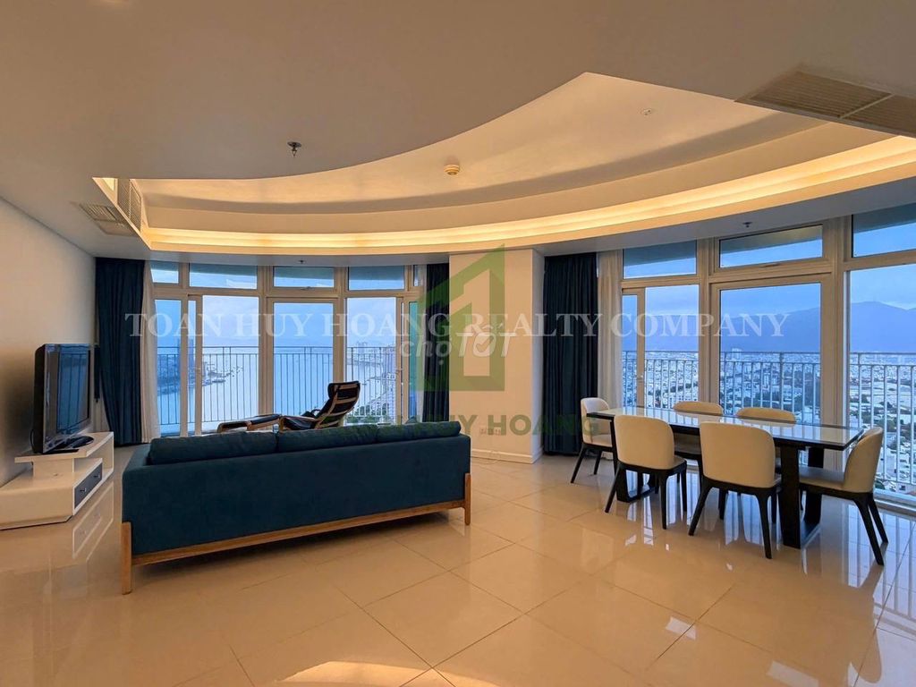 Rent · Căn hộ cao cấp Azura · 2 bd · 152 м² · Quận Sơn Trà, ул. Trần Hưng Đạo