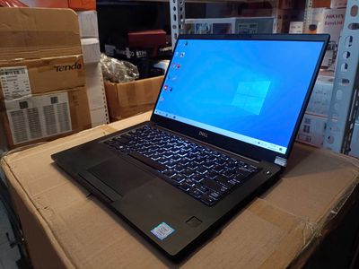 Laptop Dell 7390 I5-8250U/  8GB/nvme 256GB đẹp 99%. Mua bán Laptop tại Thành phố Buôn Ma Thuột Đắk Lắk được đăng bởi Lại Văn Tín 