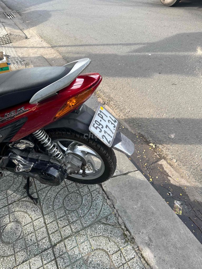 Honda Click 2011 màu Đỏ. Mua bán Xe máy tại Quận Bình Tân Tp Hồ Chí Minh được đăng bởi Cửa hàng xe Đức Mạnh hình 7