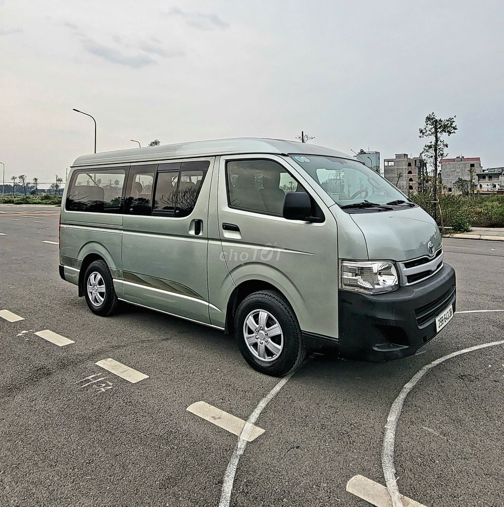 Bán Toyota Hiace 16 chỗ đời 2011,máy Xăng phom mới. Mua bán Ô tô tại Huyện Đông Anh Hà Nội được đăng bởi siêu thị ô tô Nhật Bắc hình 2