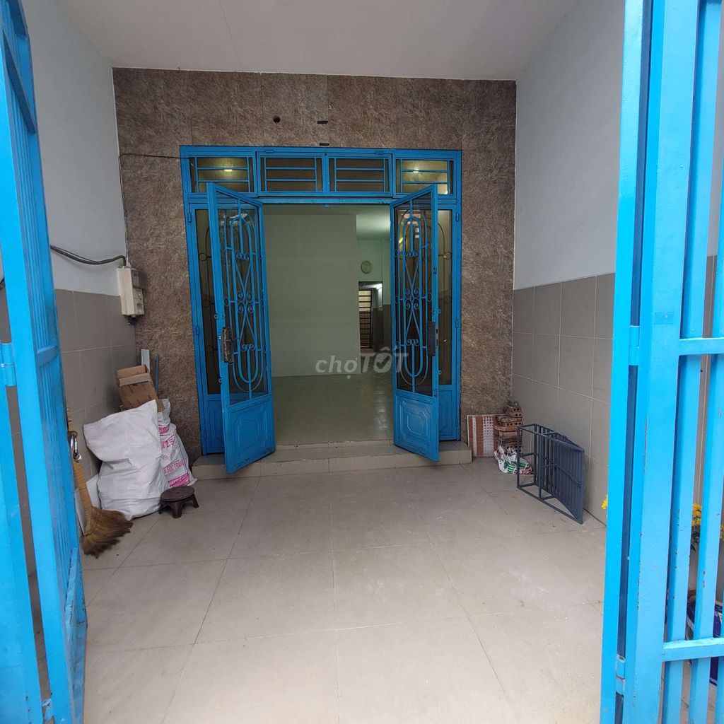 Cho thuê nhà Phạm Văn Chiêu, Gò Vấp, 4x18m, 2PN, có gác, 8.5tr