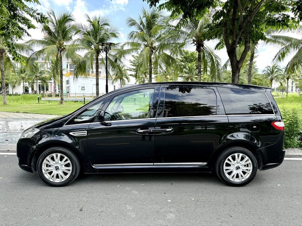 Luxgen CEO MPV 2012  Đẳng Cấp Chủ tịch đây ạ. Mua bán Ô tô tại Quận Bình Thạnh Tp Hồ Chí Minh được đăng bởi Anh Phương  hình 1