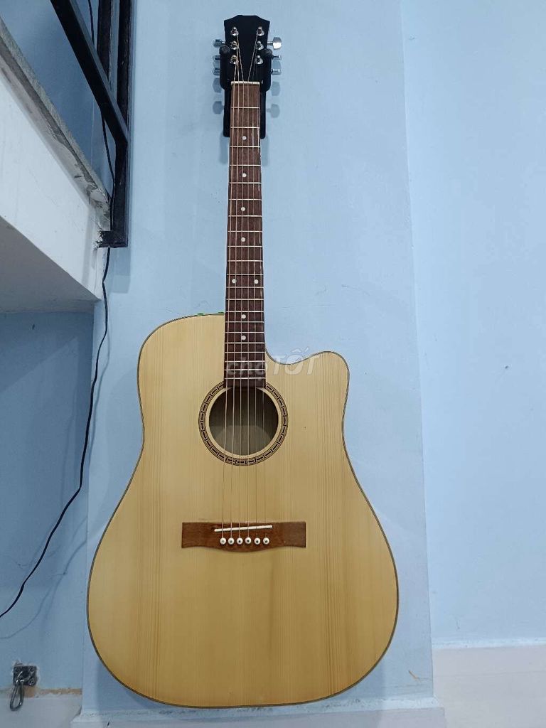 Đàn guitar gỗ thịt , nguyên khối . . Mua bán Nhạc cụ tại Huyện Củ Chi Tp Hồ Chí Minh được đăng bởi Yaa Phong hình 1