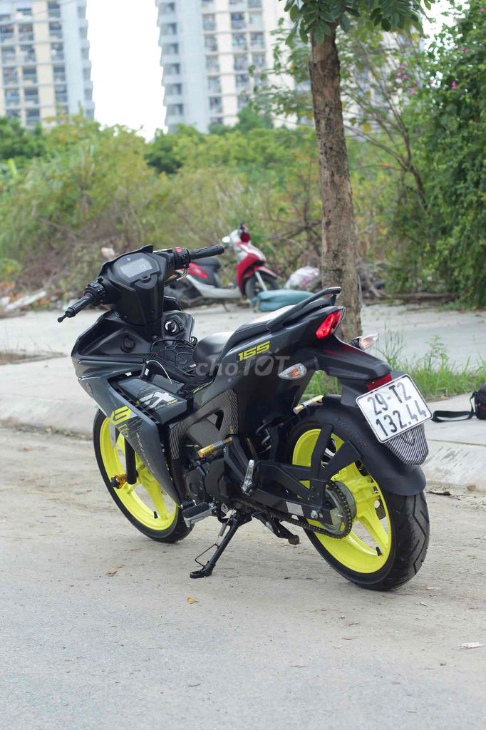 siêu phẩm ex155 date 2022 chạy chuẩn hơn 7000km. Mua bán Xe máy tại Quận Hoàng Mai Hà Nội được đăng bởi Thành hình 7