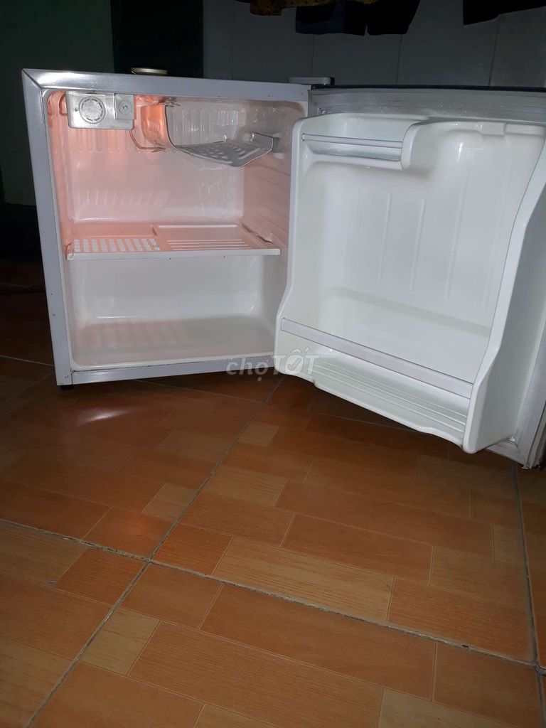 0782301811 - Tủ lạnh mini 50L làm lạnh nhanh...