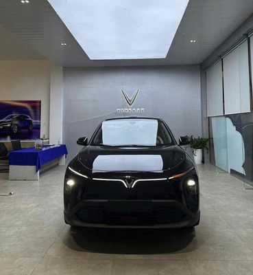 VinFast VF MPV 7 7 chỗ Đen