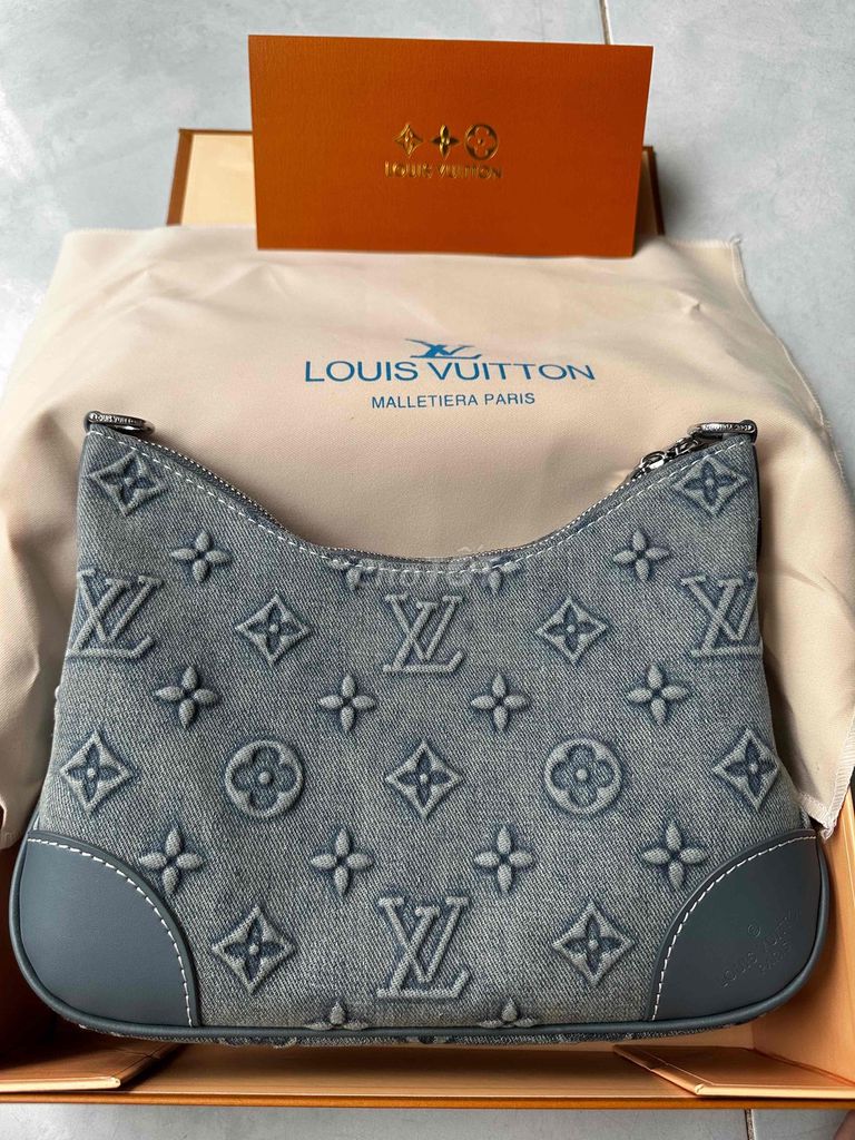 Túi xách Louis Vuitton Denim Nữ Xám xt săn sale. Mua bán Túi xách tại Quận 7 Tp Hồ Chí Minh được đăng bởi Đăng Thị Kiều Hạnh hình 1