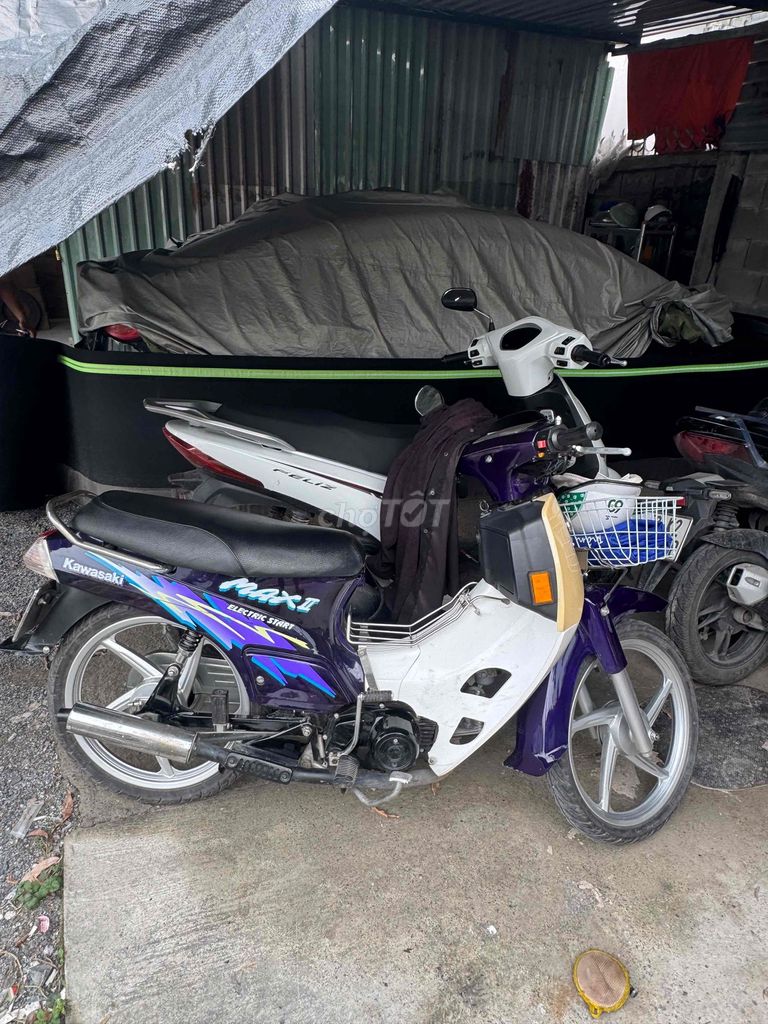 Мопед Kawasaki Maxi черно-белый