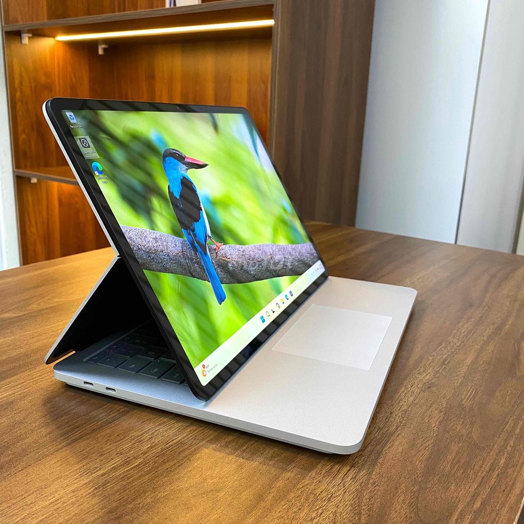 Surface Laptop Studio. Mua bán Laptop tại Thành phố Thủ Đức Tp Hồ Chí Minh được đăng bởi Vũ Surface hình 1