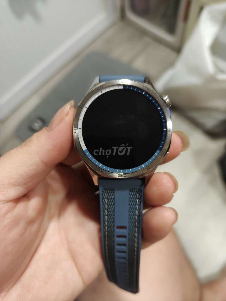 Huawei Watch GT 5 fullbox likenew dây vải gl. Mua bán Thiết bị đeo thông minh tại Quận 5 Tp Hồ Chí Minh được đăng bởi Strawberry Táo hình 1