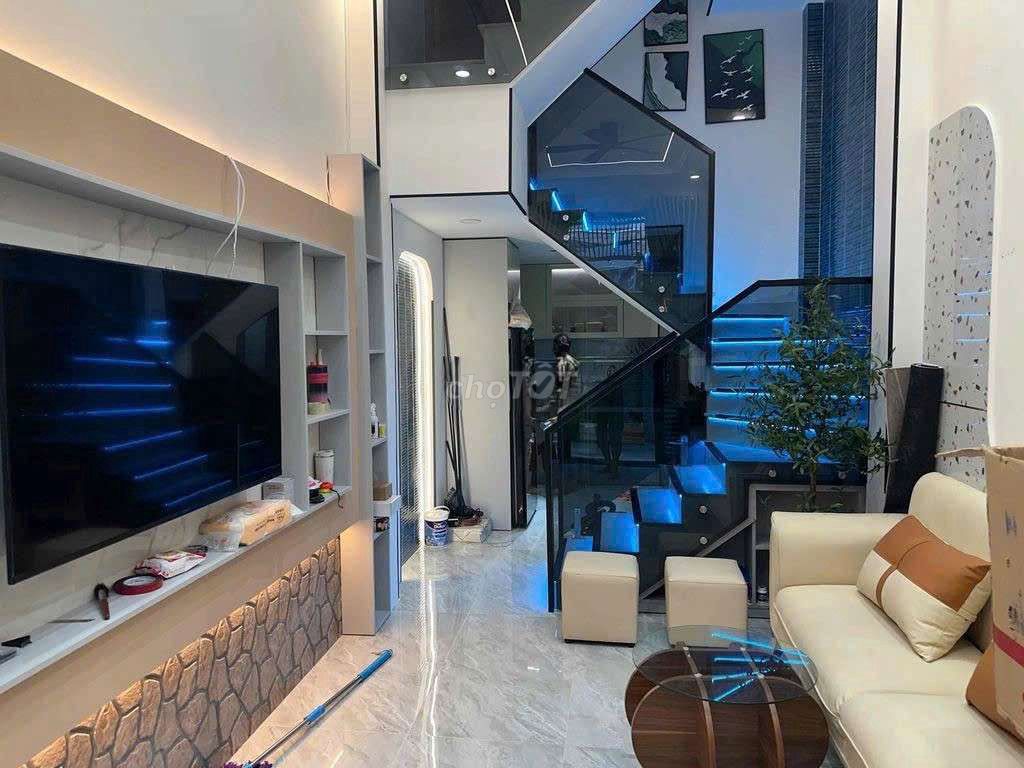 Аренда · 2 комн. · 32 м² · Quận Gò Vấp, ул. Đường Quang Trung