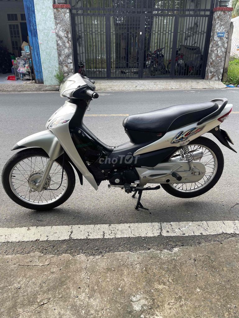 Honda Wave Alpha 2006 Tem xương cá Bạc biển 54. Mua bán Xe máy tại Quận Cái Răng Cần Thơ được đăng bởi Cầm Đồ Minh Tấn hình 1