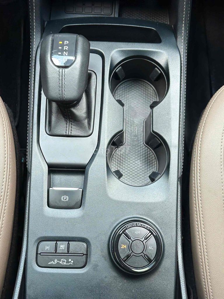 Ford Everest 2023 Titanium 2.0 AT 4x4 màu đen. Mua bán Ô tô tại Quận Cầu Giấy Hà Nội được đăng bởi Cao Quý hình 19