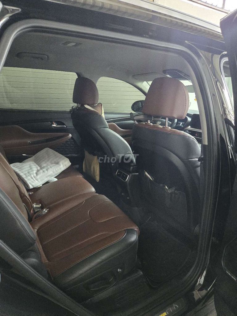 HuyndaiSanta fe 2023 2.2 Dầu tiêu chuẩn - 19000 km. Mua bán Ô tô tại Thành phố Thủ Dầu Một Bình Dương được đăng bởi Trần Thị Bằng hình 7