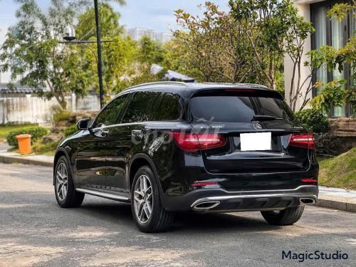 Mercedes-Benz GLC 300 4Matic 2018 - 879 млн