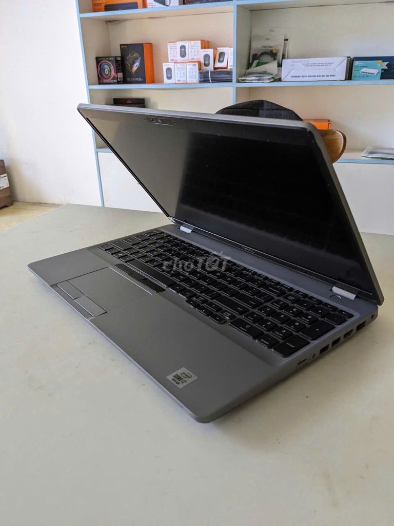 Dell Latitude 5510 i5 10th 8/256 Bạc Like New 99%. Mua bán Laptop tại Thành phố Buôn Ma Thuột Đắk Lắk được đăng bởi Thiên Phú Đinh hình 1