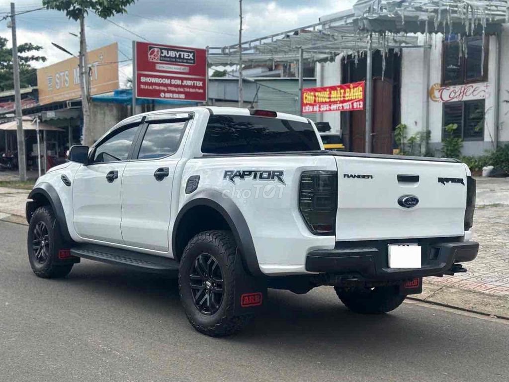 Ford Raptor 2022 Белый 53.000 км - 1 владелец