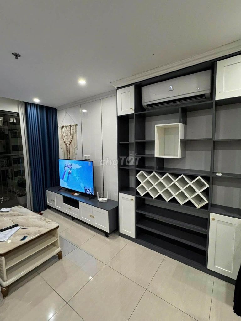 Квартира 1N+ с мебелью в Vinhomes Ocean Park