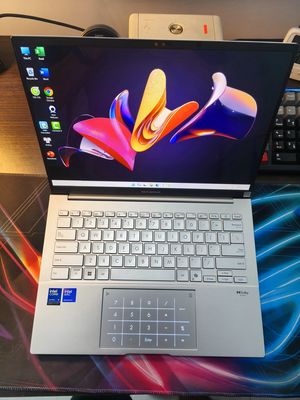Asus zenbook Ultra 9 285H, 32GB, 1TB, 2.8K 120Hz