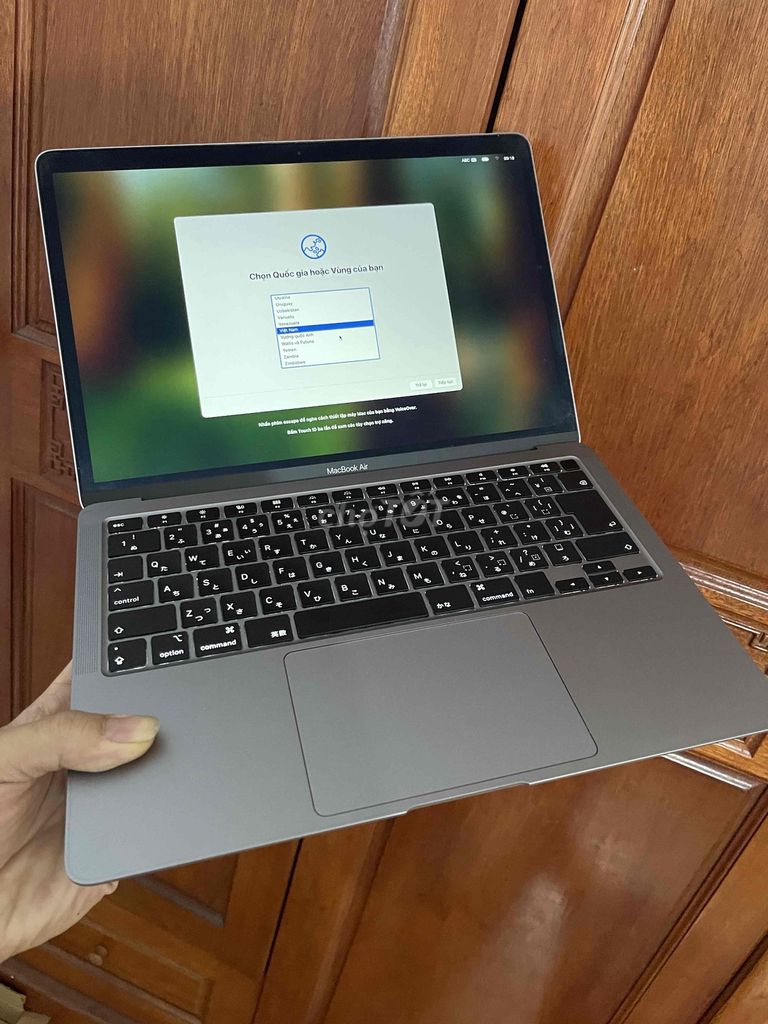 Macbook Air 2020 mua bên nhật cầm về. Mua bán Laptop tại Huyện Gia Lộc Hải Dương được đăng bởi Đô Văn Hiếu hình 1