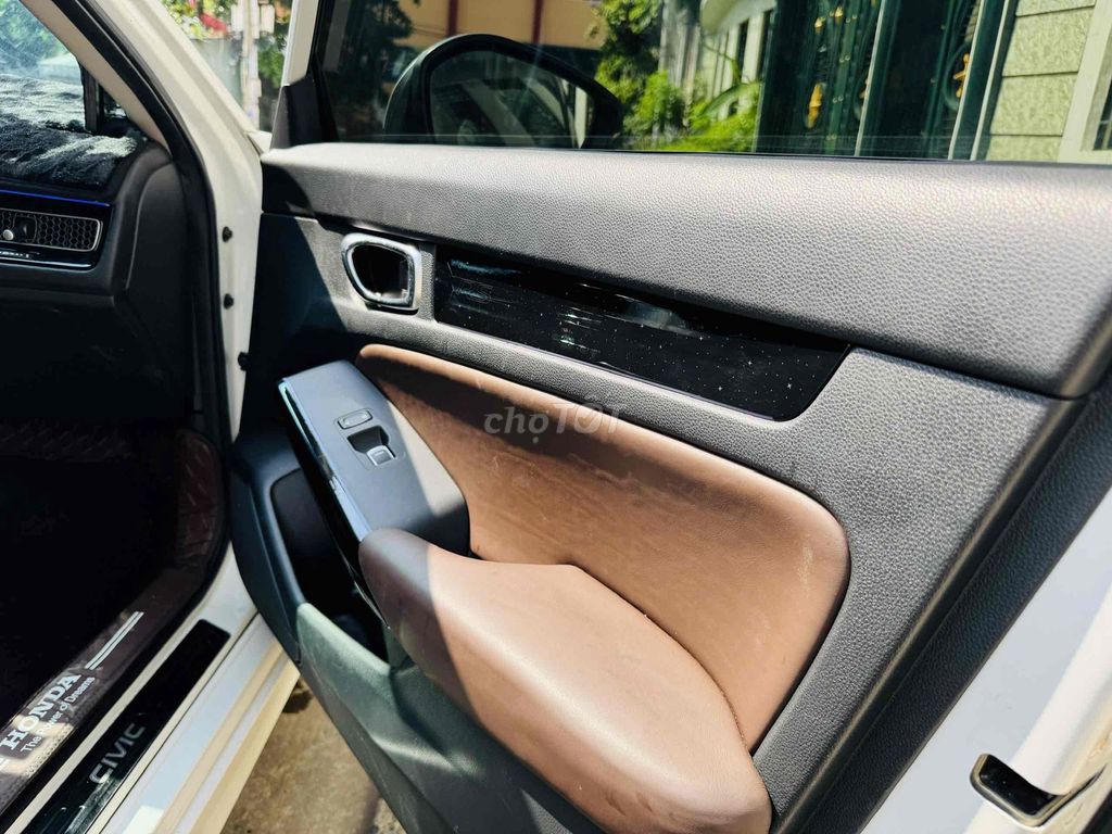 cần bán civic 1.5 2022 bản G màu trắng. Mua bán Ô tô tại Quận 11 Tp Hồ Chí Minh được đăng bởi computer phuong anh hình 5