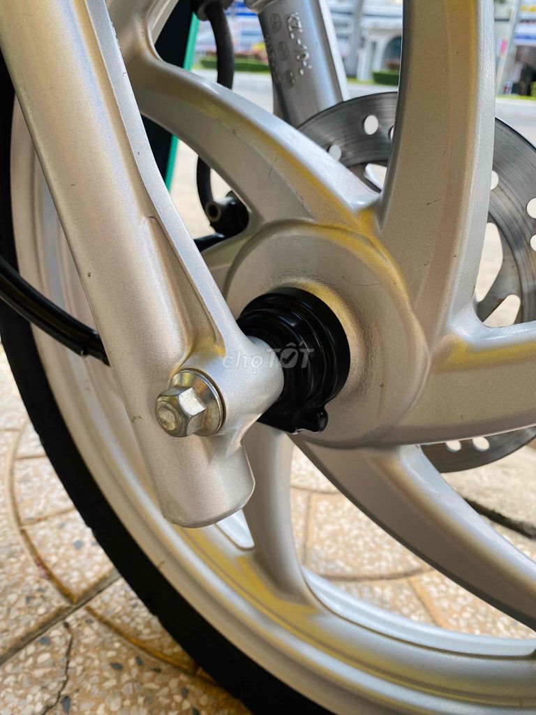 Vision 2020 khoá smarkey xe đẹp chuẩn zin 23k km✅. Mua bán Xe máy tại Quận Ninh Kiều Cần Thơ được đăng bởi Hiếu Xe máy Tân Liên Hưng 2 hình 11