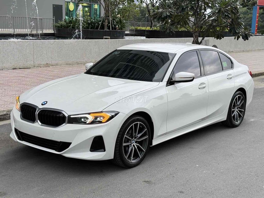 BMW 320i Sport Line LCI 2024 Siu Lướt 3.200km. Mua bán Ô tô tại Quận 7 Tp Hồ Chí Minh được đăng bởi Hoàng Thọ hình 3